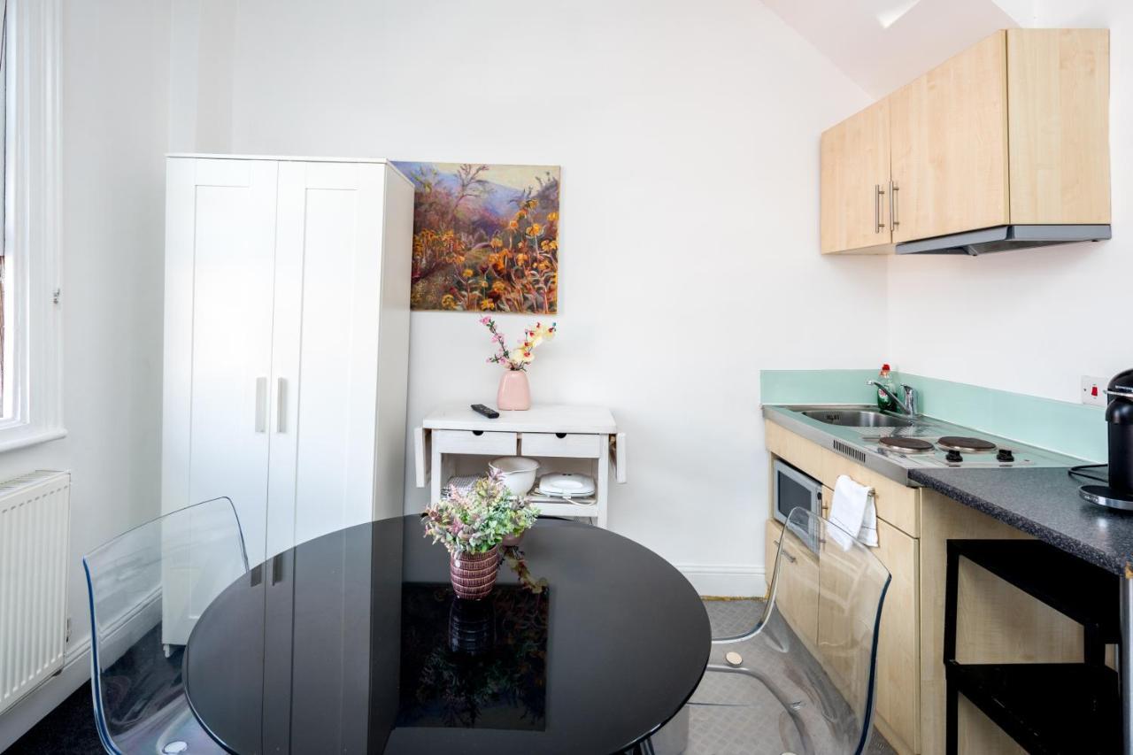 شقة Cosy 1-Bed Flat On King'S Road In Chelsea, West لندن المظهر الخارجي الصورة